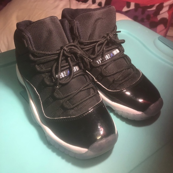 Space Jam 11s - Picture 1 of 1